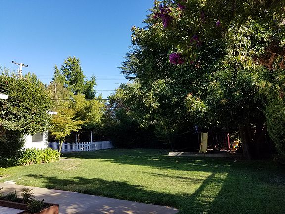 3rd image of 521 Pamlar Ave