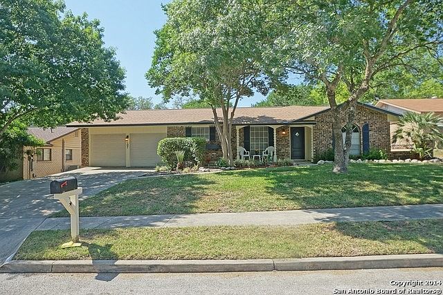 1st image of 107 Da Gama Dr