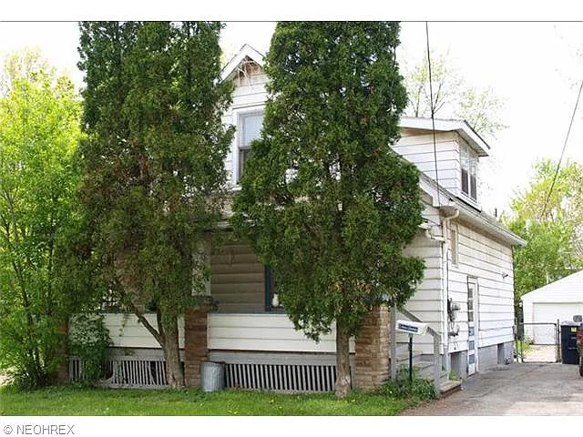 1536 Francis Ave SE photo 1