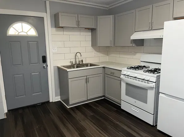 2007 Washington Ave., 2007 Washington Ave #4, Racine, WI 53403