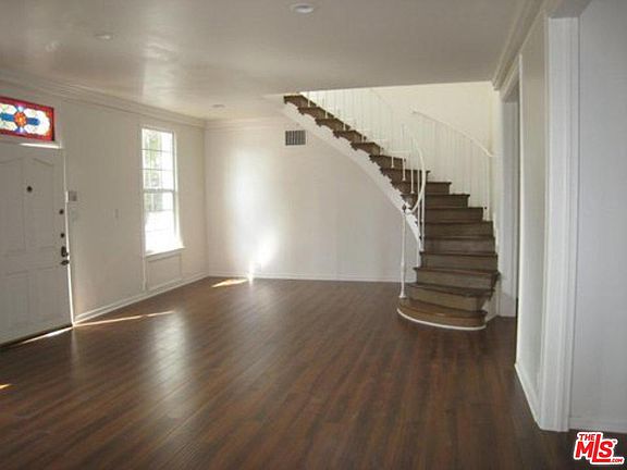 4th image of 6207 San Vicente Blvd