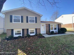 5402 Sprigwood Ln, Louisville, KY