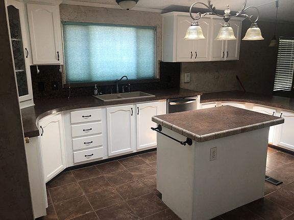 Plenty of cabinet space.