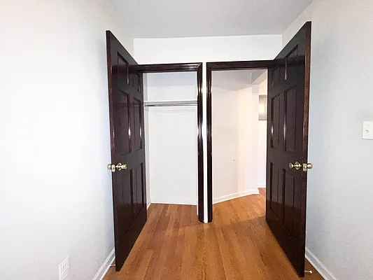 Rented by Voro New York | media 13