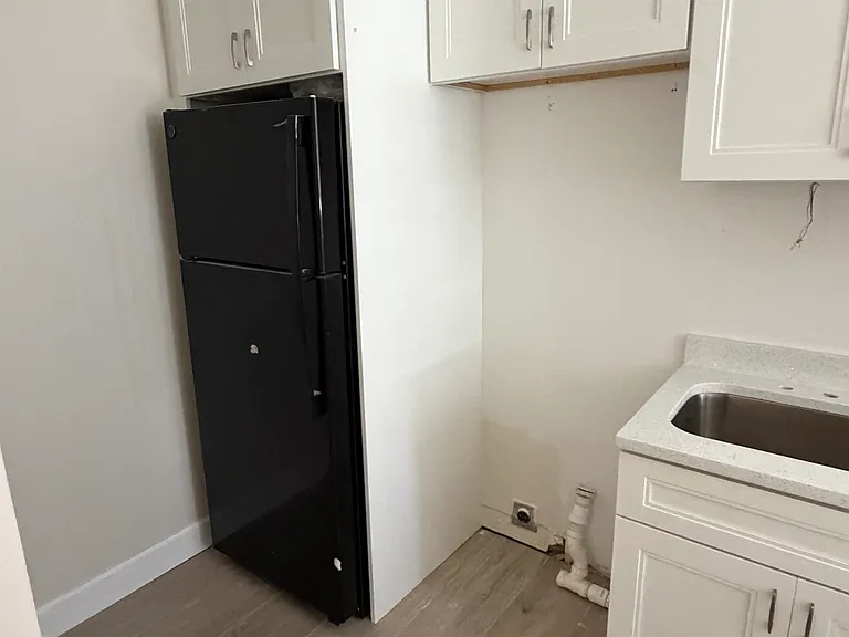 2151 Lakeview Dr #1 — Photo 5