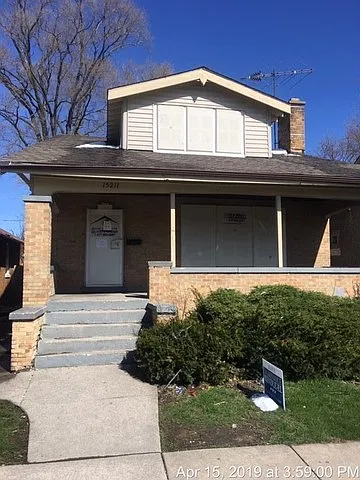 15211 Marshfield Ave photo 1