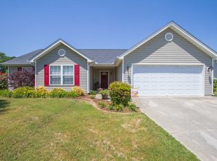 112 Chicoma Dr, Townville, SC 29689