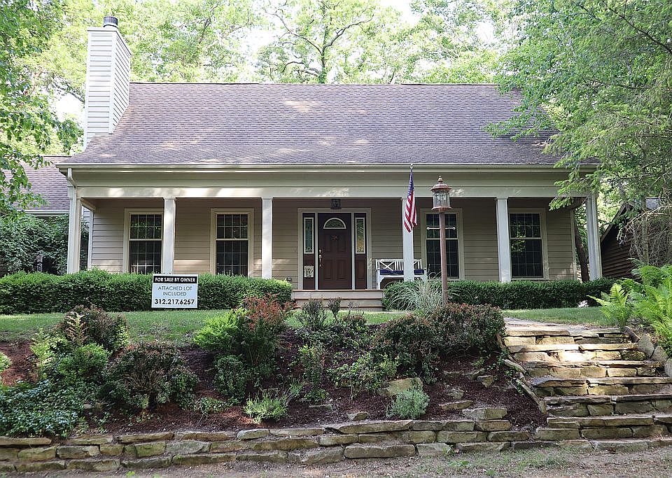 1st image of 4049 Creek Dr