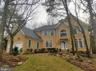 37 Forrest Hills Dr, Voorhees, NJ 08043