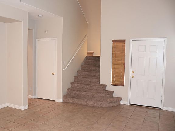 2nd image of 40909 N Columbia Trl