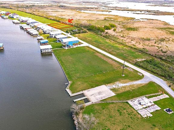 2nd image of 6285 Bayouside Dr