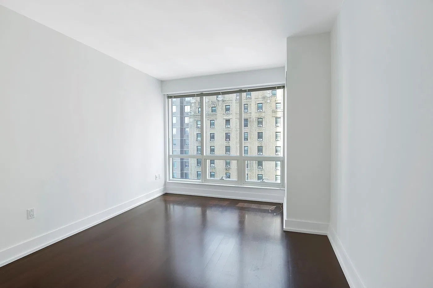 350 W 42nd St — Photo 3