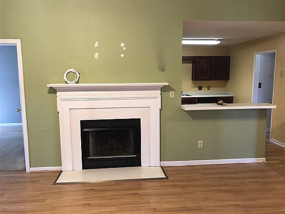 3rd image of 127 Saddlehorn Dr