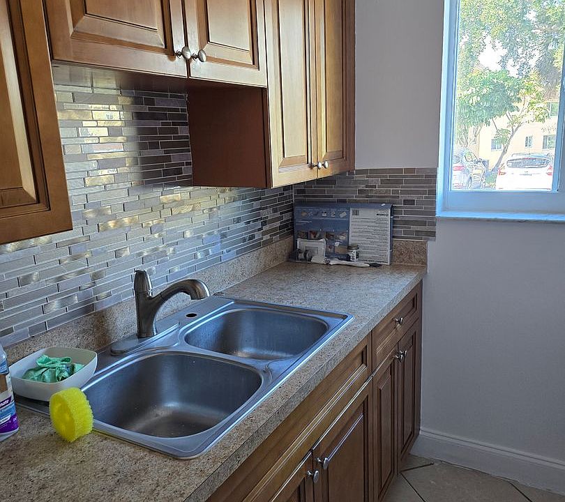 2nd image of 2861 S Seacrest Blvd #4D