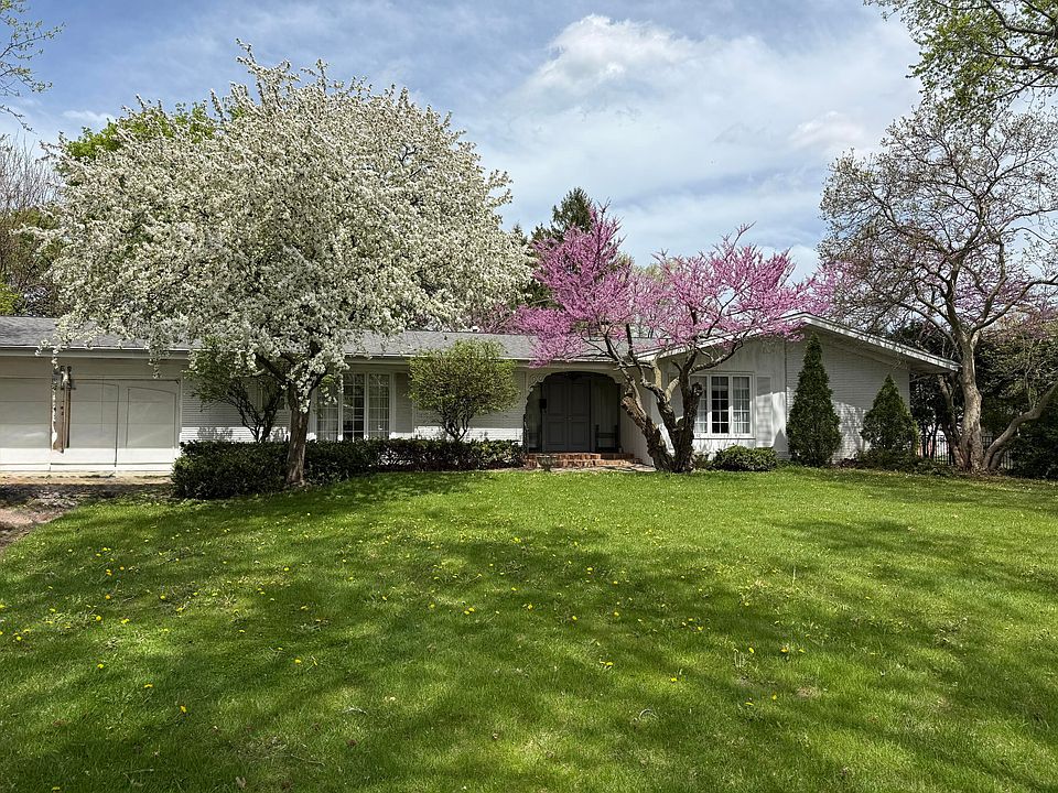 1st image of 158 W Glendale Blvd