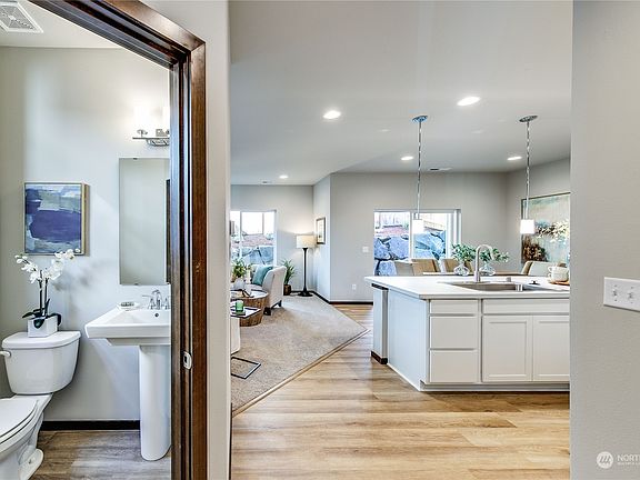 3rd image of 4309 23rd Court NE
