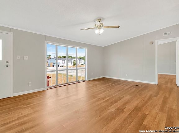 4th image of 1344 Valero Dr