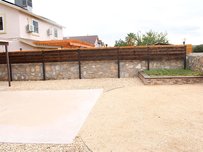 14313 Island Point Dr — Photo 25