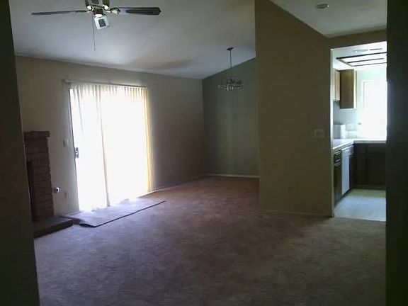 4th image of 160 W Willow Creek Dr