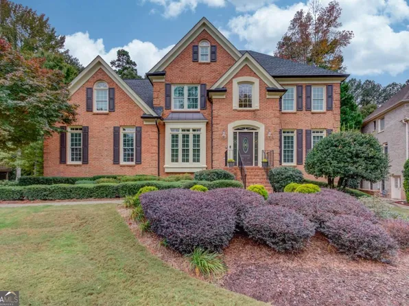 1355 Woodland Lake Dr, Snellville, GA 30078