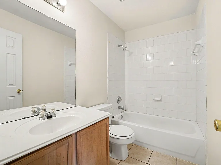 19130 Edens Dawn Dr — Photo 14