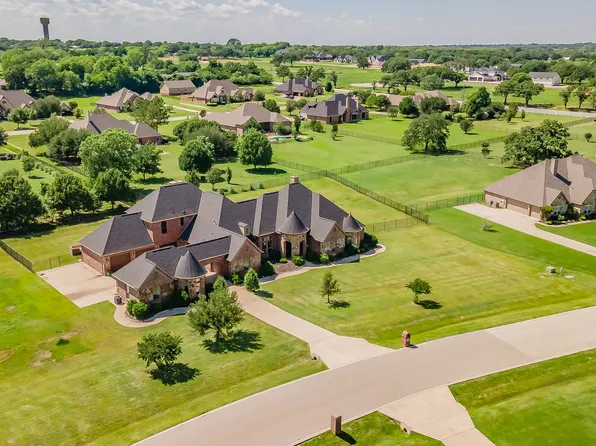 112 Diamond Rose Dr, Burleson, TX 76028