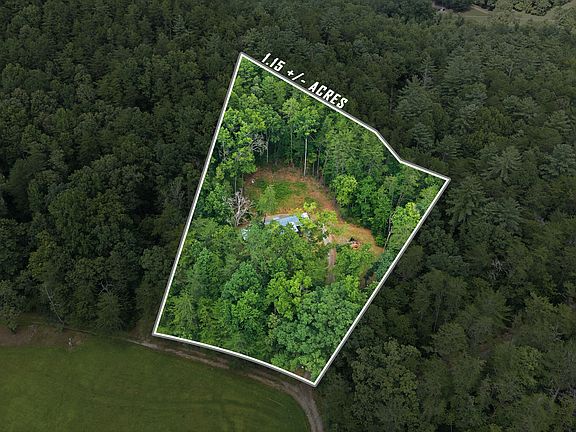 2nd image of 121 Waterfalls Way