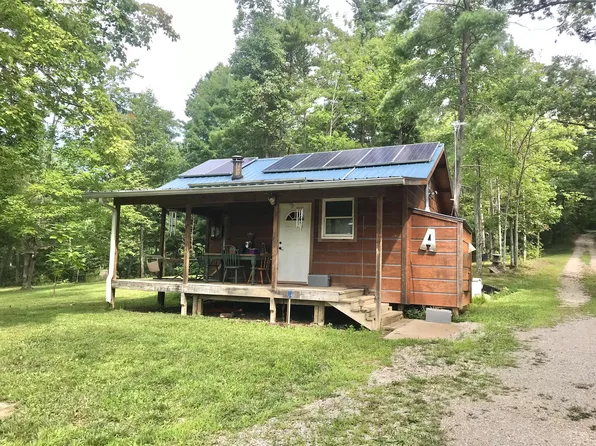 220 Hanshaw Rd, Olive Hill, KY 41164