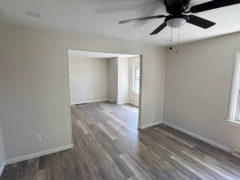 1639 Huddle Ave — Photo 4