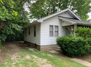 2558 Tiffin St, Flint, MI 48504