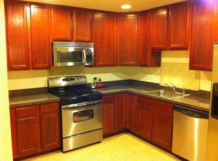 103 Forest Dr, Piscataway, NJ 08854