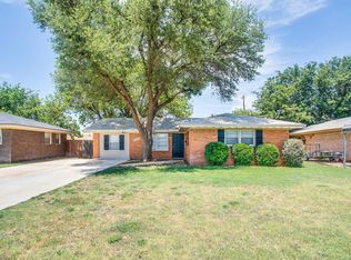 4914 8th St, Lubbock, TX 79416