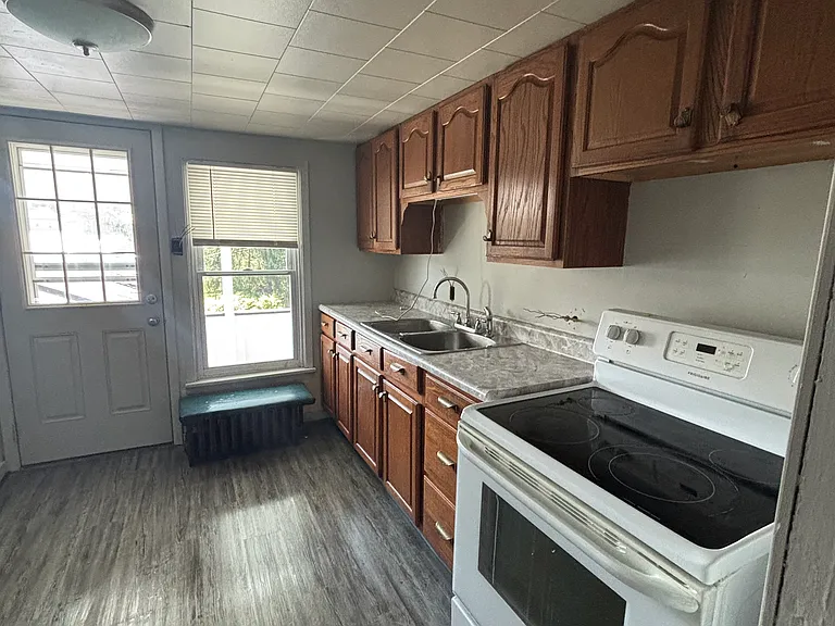 538 Nichols St #2 — Photo 9