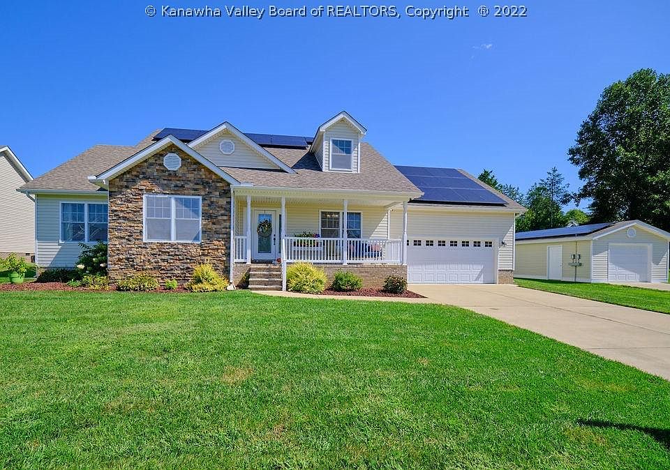 1st image of 158 Fieldstone Dr