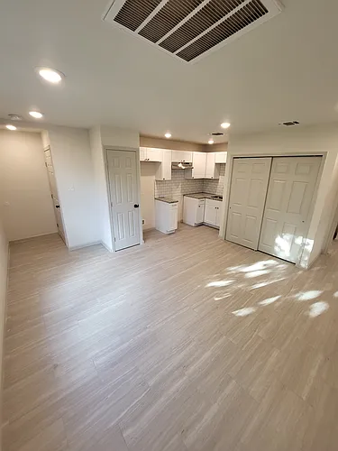 2417 Castroville Rd Photo 1