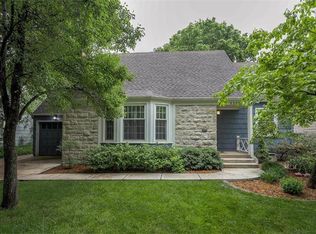 5307 Falmouth Rd, Fairway, KS 66205