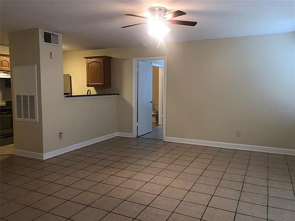 4th image of 4708 Walden Cir #1812