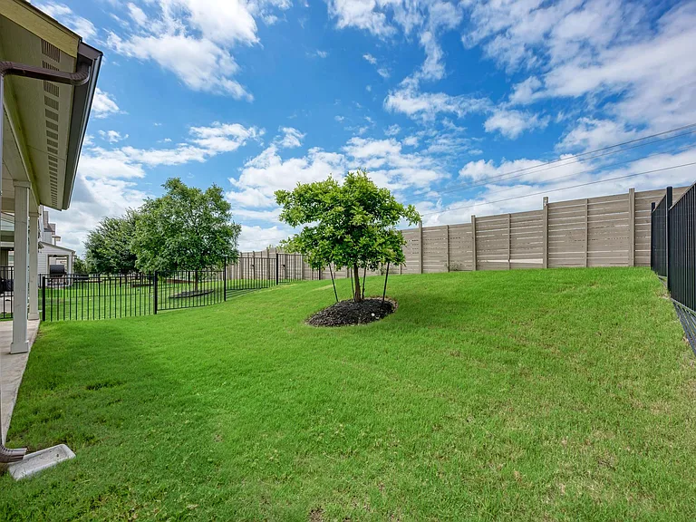 7203 Travertine Spring Dr — Photo 8