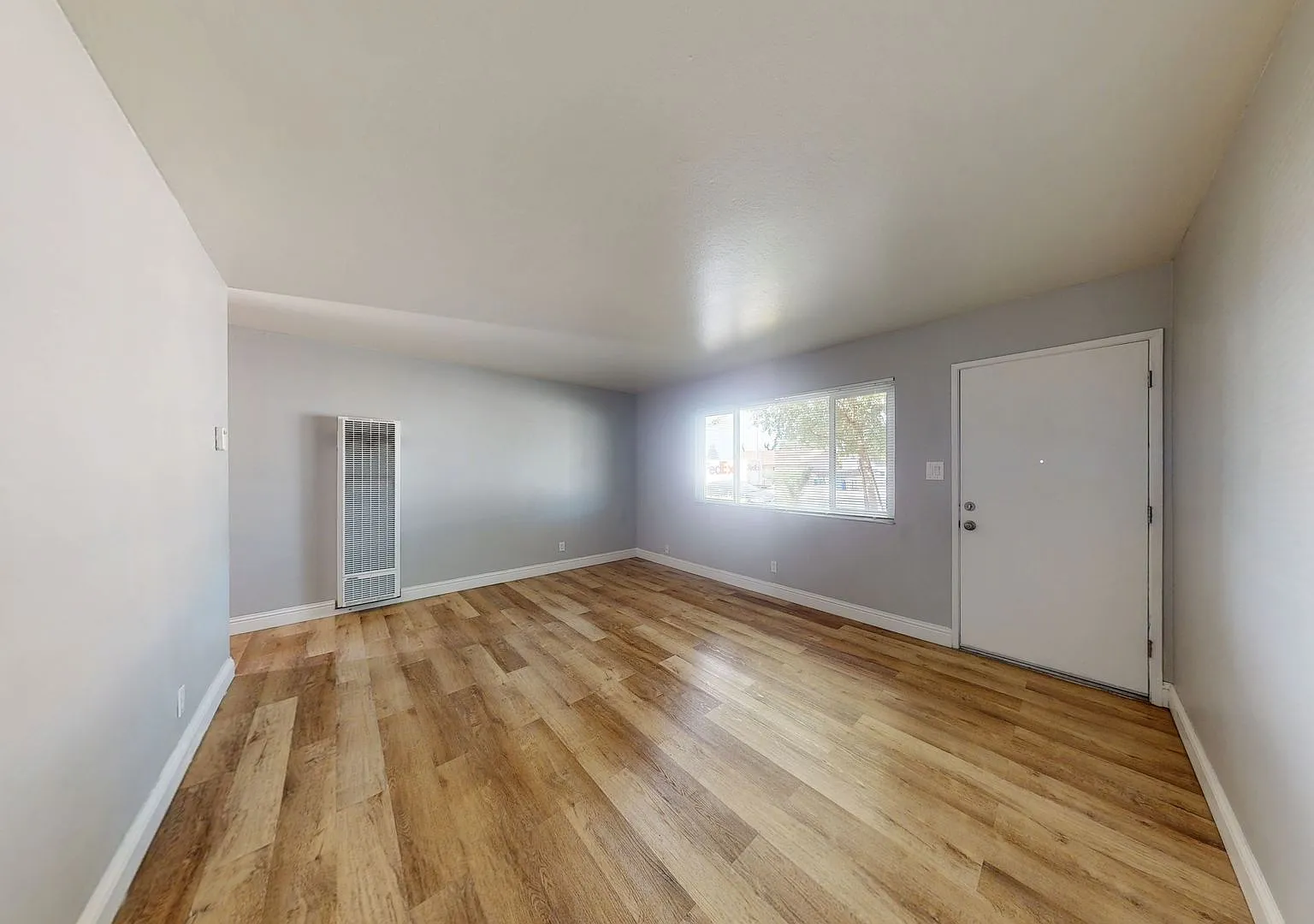 2531 Grove Way — Photo 4
