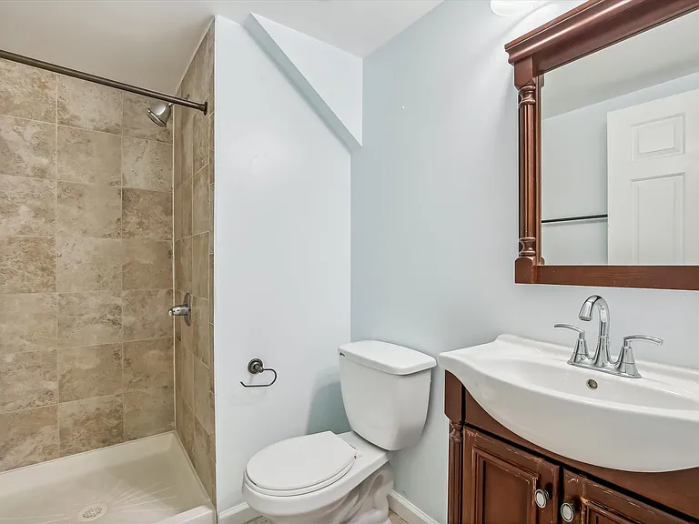 8360 Hunter Murphy Cir — Photo 16