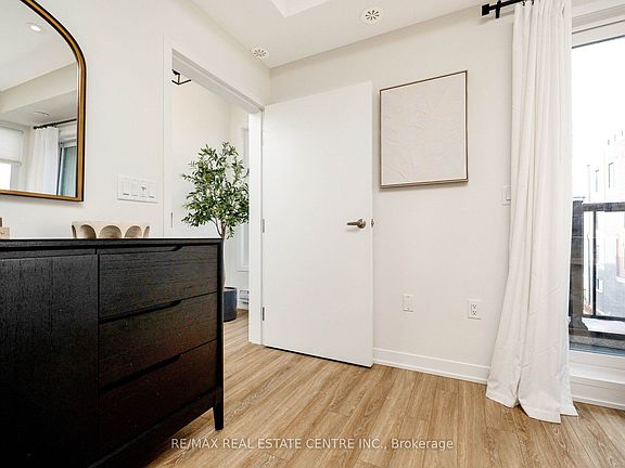 5th image of 3409 Ridgeway Dr #18