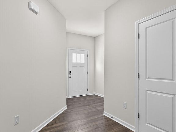 4th image of 350 Hanging Elm Ln