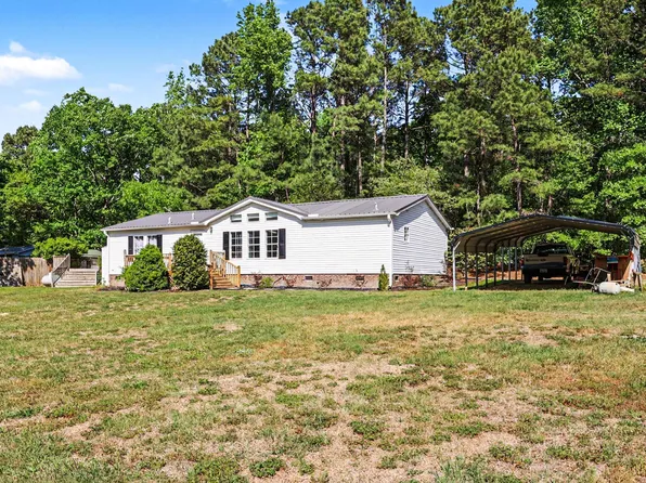 2222 Elevation Rd, Four Oaks, NC 27524