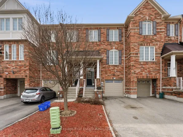 647 Courtney Valley Rd, Mississauga, ON L5V 0C4