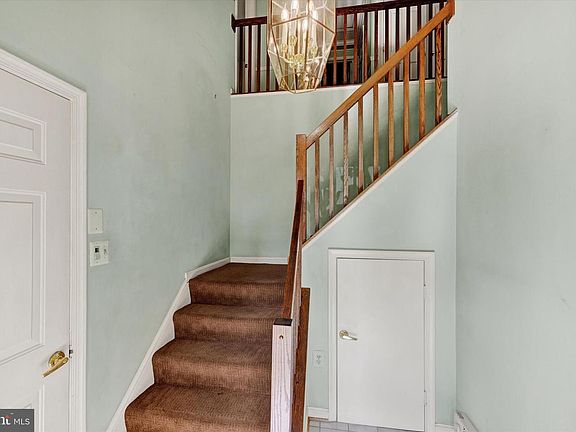 2nd image of 16 Mary Carroll Ct #16