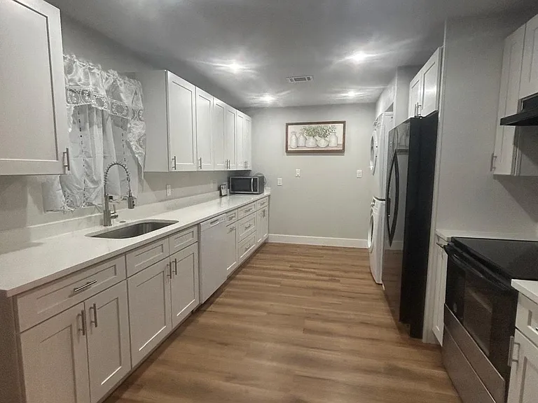 2130 Redleaf Dr — Photo 21