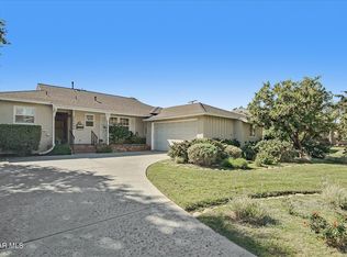 20000 Lull St, Winnetka, CA 91306