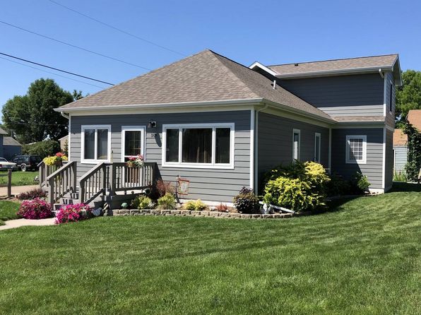 509 S Western Ave, Fairview, MT 59221