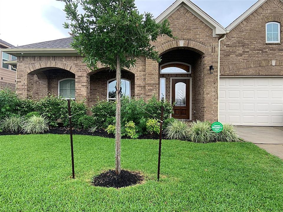 1st image of 31923 Steven Springs Dr