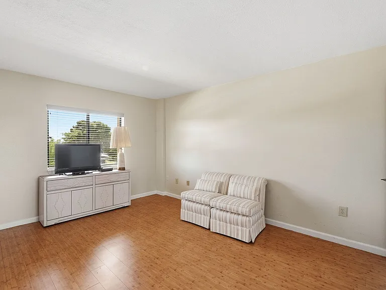 10330 W Thunderbird Blvd #C319 — Photo 13